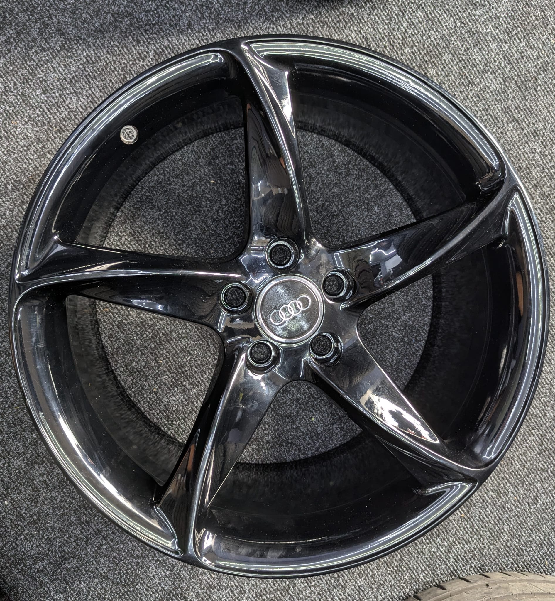 19" GENUINE AUDI TTRS ALLOY WHEELS (RECONDITIONED)