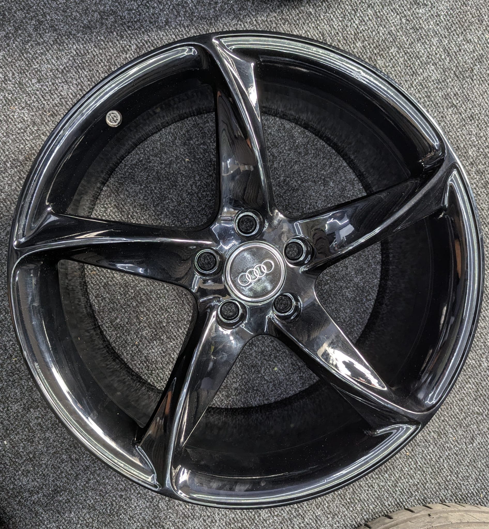 19" GENUINE AUDI TTRS ALLOY WHEELS (RECONDITIONED)