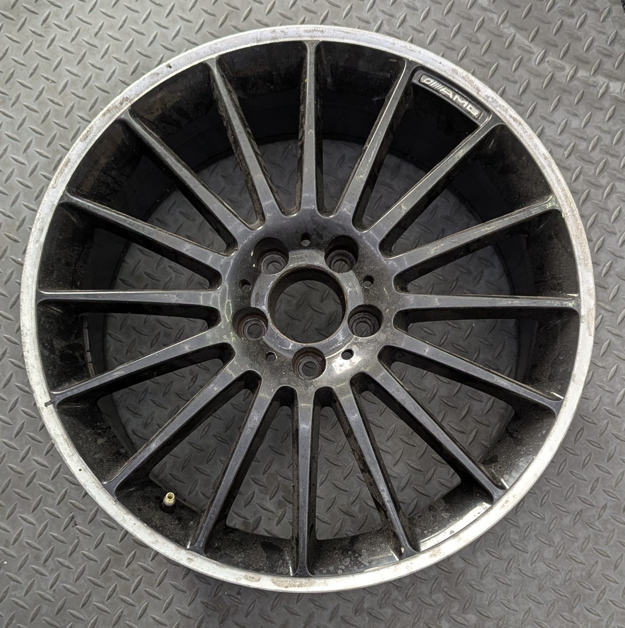 19" TURBINE BMF SINGLE 8J USED