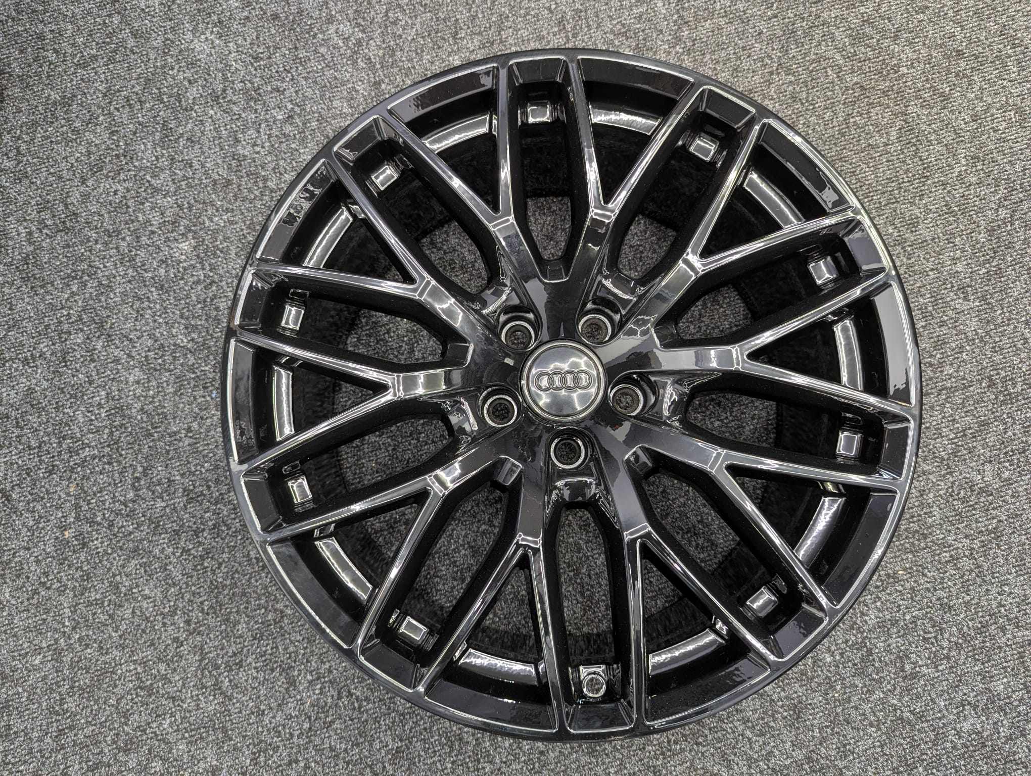 GENUINE 19" AUDI S5 RECONDITIONED GB (SINGLE)