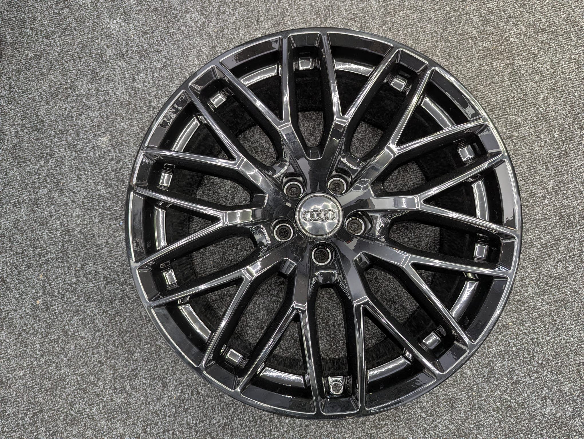 GENUINE 19" AUDI S5 RECONDITIONED GB (SINGLE)